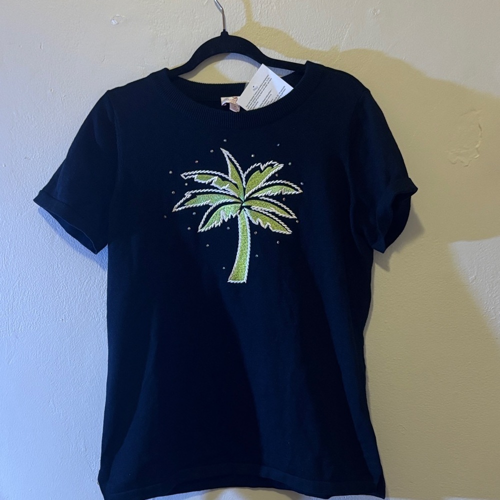 Quacker Factory Black Top with Green Palm Tree Embroidery